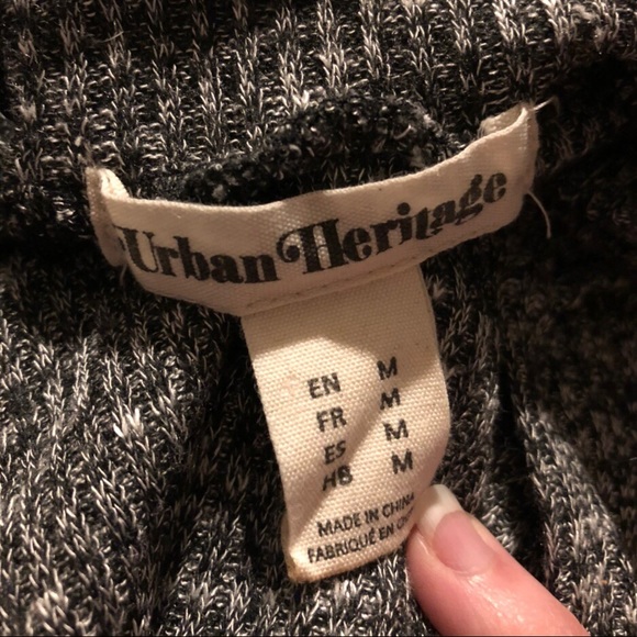 Tight fitting salt and pepper long sleeve top - Picture 3 of 3